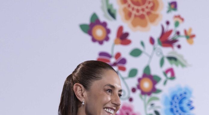 Programas para el Bienestar son apoyo directo a la gente y a la economía: presidenta; al cierre del 2026 beneficiarán a 42.8 millones