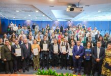 RECONOCEN A 40 TRABAJADORAS Y TRABAJADORES DEL SECUABJO POR CONCLUIR DIPLOMADO EN ADMINISTRACIÓN
