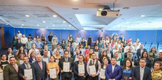 RECONOCEN A 40 TRABAJADORAS Y TRABAJADORES DEL SECUABJO POR CONCLUIR DIPLOMADO EN ADMINISTRACIÓN