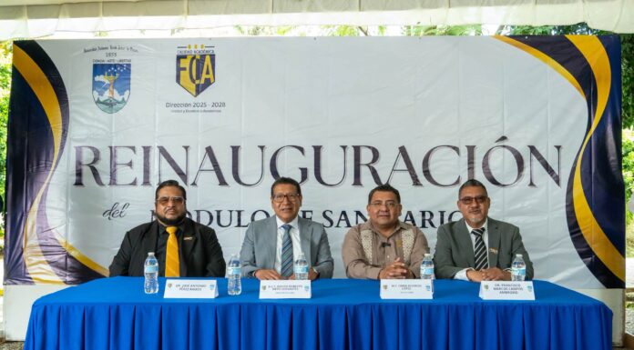 RECTOR REINAUGURA MÓDULOS SANITARIOS EN LA FACULTAD DE CONTADURÍA Y ADMINISTRACIÓN
