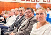 LA UABJO PARTICIPA EN HOMENAJE A AURELIANO HERNÁNDEZ PALACIOS, EX RECTOR DE LA UNIVERSIDAD VERACRUZANA