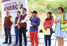 Ray Chagoya inaugura andador construido mediante tequio vecinal en la colonia Santo Tomás