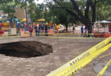 Protección Civil Municipal atiende reporte de socavón en la zona del Parque del Amor