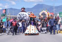 COLOR Y ALEGRÍA EN LA GRAN COMPARSA UABJO 2026